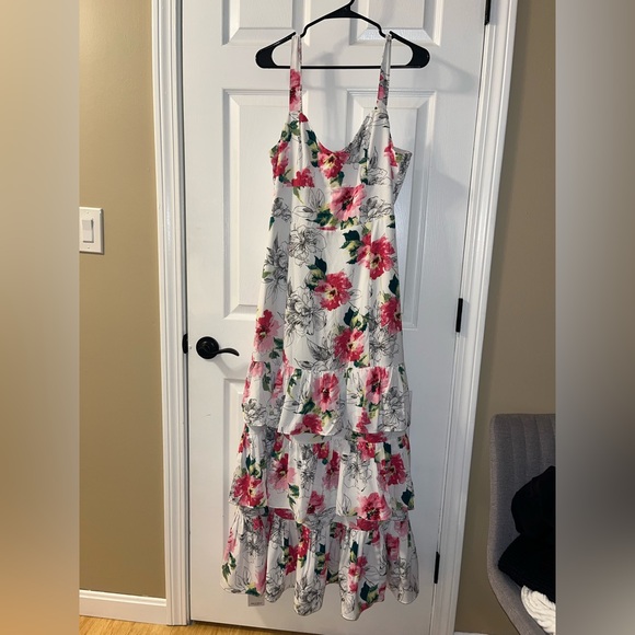 Abercrombie & Fitch Women’s Drama Ruffled Tiered Maxi Dress - Picture 1 of 3